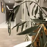 Oresti Center Hotel 3*