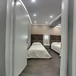 Oresti Center Hotel