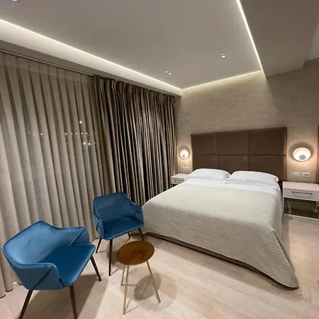 Oresti Center Hotel 3*