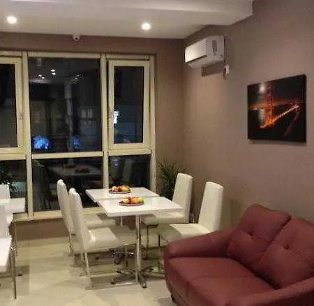 奥雷斯蒂中心酒店 酒店