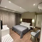 Oresti Center Hotel 3*