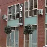 Oresti Center Hotel