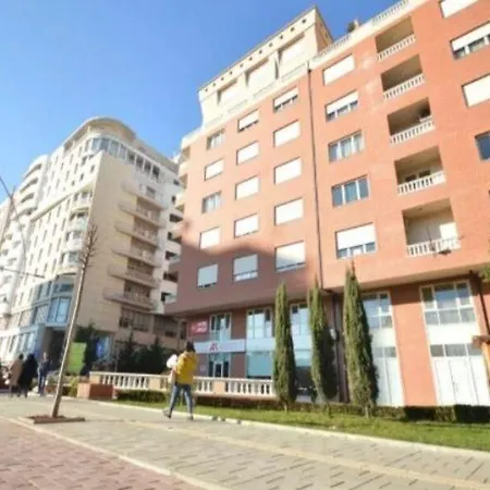 Oresti Center 3* Tiran