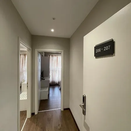 Otel Oresti Center Tiran