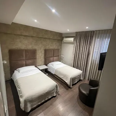 Hotel Oresti Center 3*