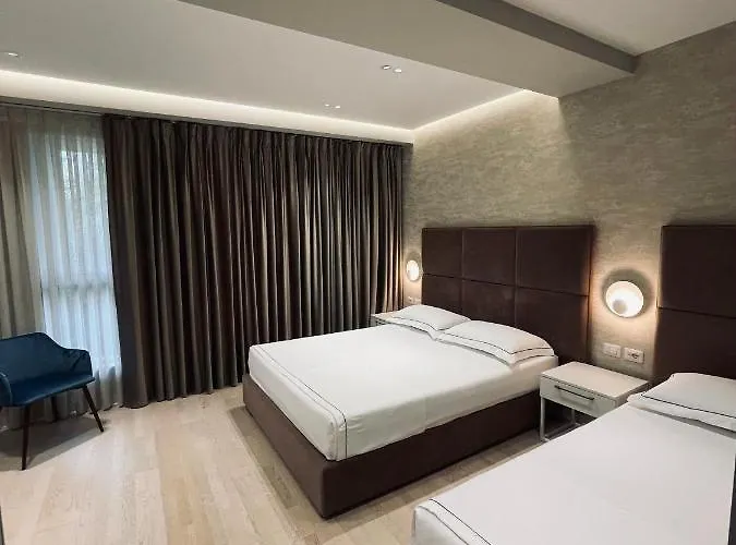 Hotel Oresti Center 3*