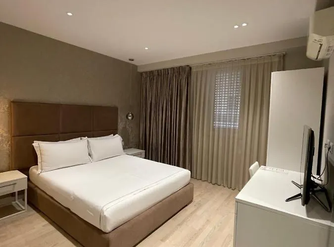 奥雷斯蒂中心酒店 酒店 3*