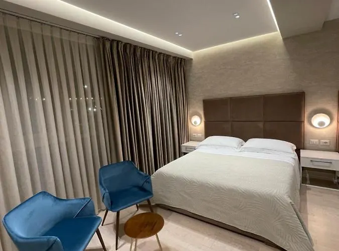 Oresti Center Hotel 3*