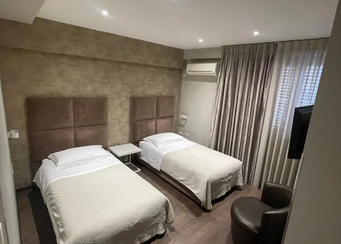 Hotel Oresti Center 3*