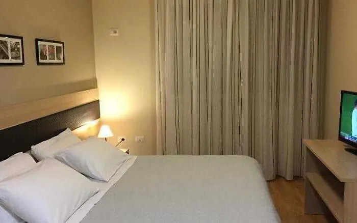 Hotel Oresti Center 3*